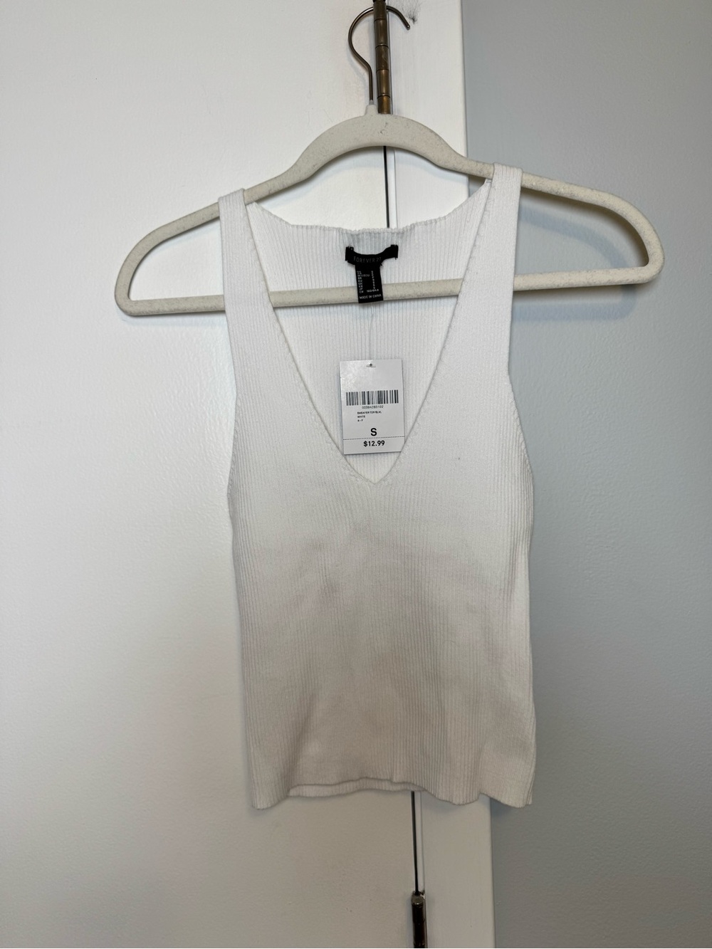 Forever 21 White Ribbed V-Neck Tank Top
